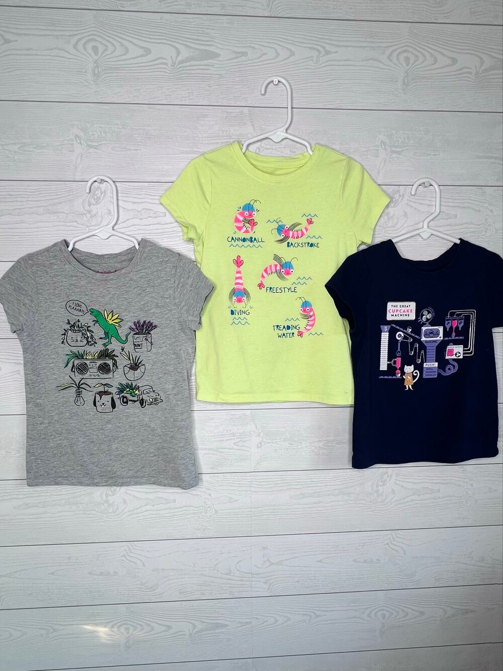 Cat and Jack toddler girls' short sleeve T-shirts-lot of 3- Size 4T & XS(4/5)